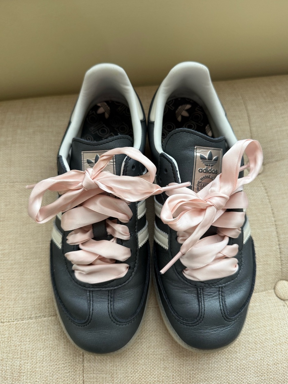 Adidas Samba Sneaker with ribbon laces